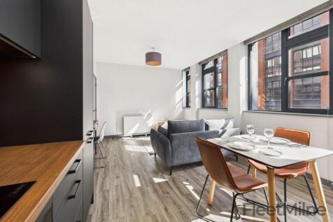 Living/dining room
