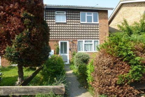 3 Bed end of Terrace For Sale Vanquisher Walk, Gr