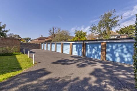 Charlwood_11.jpg