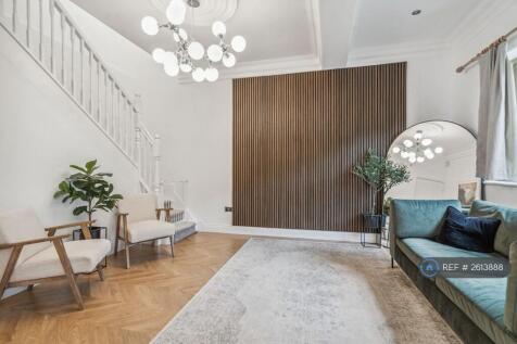 Ground Floor Hallway Reception Area