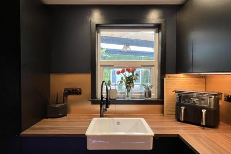 Apple Cottage, Silver Street, Creetown - Williamso