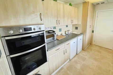 6cc7f8cb--4A81-B170-91DA95A396F0-94187-00000D415D3