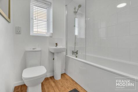 6 The Martins Bathroom