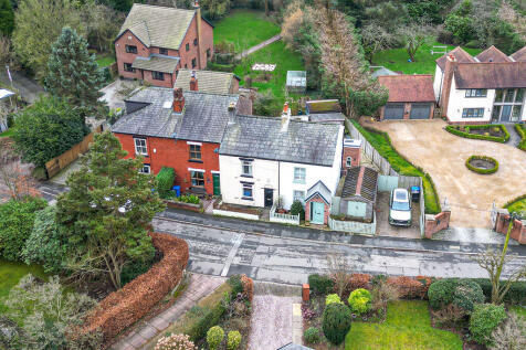 15 Fowley Common Lane