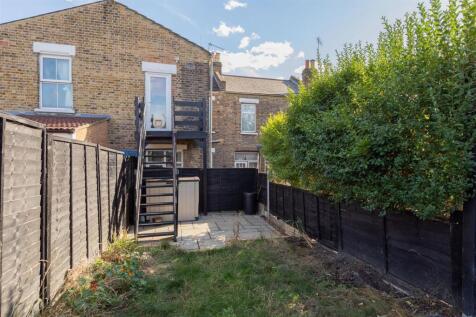 Huxley Road, E10