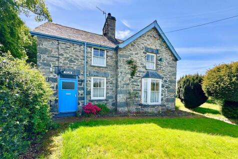 PHOTO-2025-12-08-16-42-39 (4).jpg