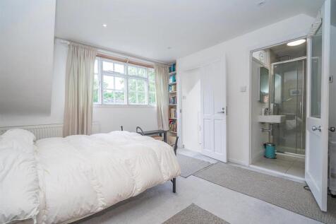 Bedroom 4 b 17 Cascade.jpg