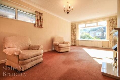 Springwood Gardens, Woodthorpe, Nottingham, Nottinghamshire, NG5 photo 4