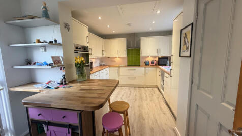 Kitchen:Breakfast room
