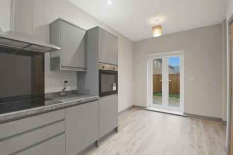 kitchen 1.jpg