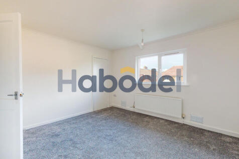 76 Briardale, CONSETT, DH8 7BD photo 4