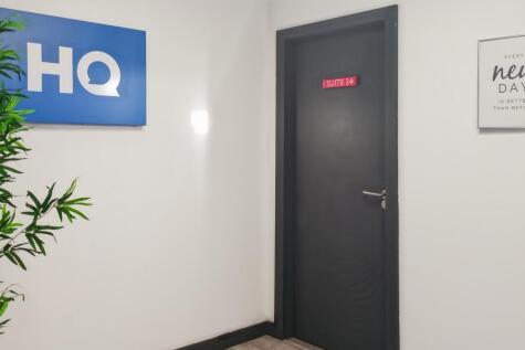 Serviced Office to rent Image 12