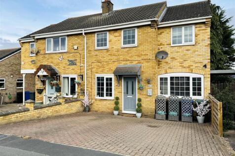 Selby, YO8 - property photo