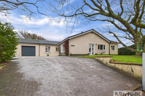 4 bed bungalow for sale Silverdale, Gosforth, Sea