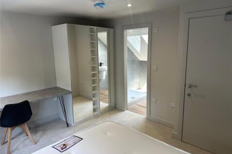 54 Newsome Road, Huddersfield, HD4 photo 3