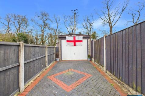 Driveway/Garage