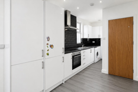 Kitchen 1.png