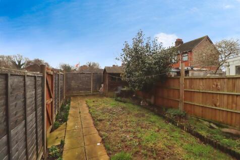 677a741f-Rear 20Garden.JPG