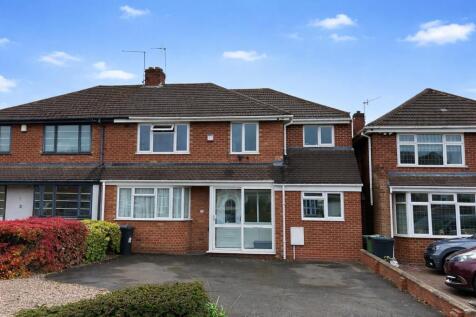 Carol Crescent Halesowen 1.jpg