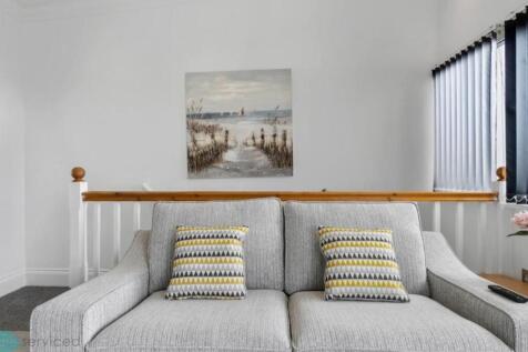 23 Cliff Road photo 5