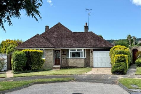 Eastbourne, BN22 - property photo