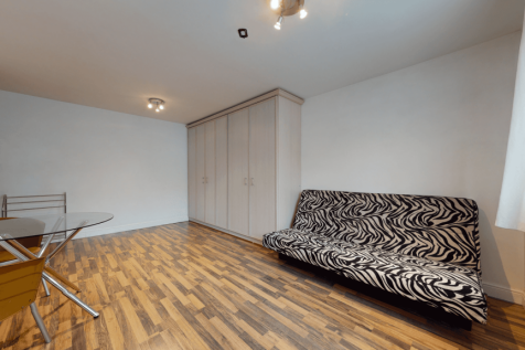 STUDIO/SUITE ONE