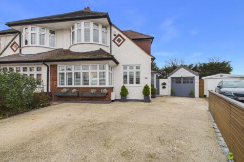 Presented by Clinton at EweMove Bexleyheath and Da