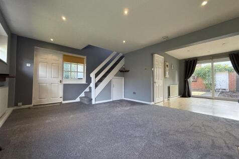 Longwood Crescent, Alwoodley, LS17 photo 5