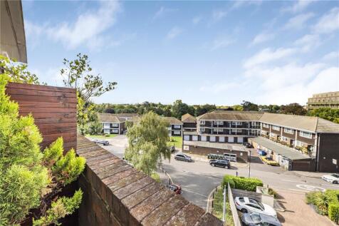 Brentford, TW8 - property photo