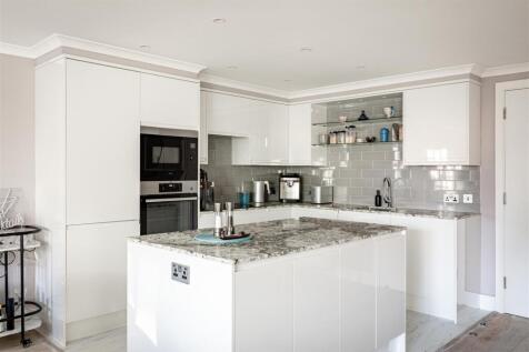 Chiswick High Road-9.jpg