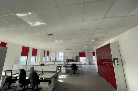 Office to rent Image 5