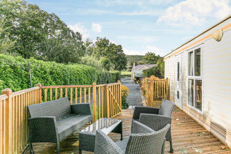 Decking Static Caravan