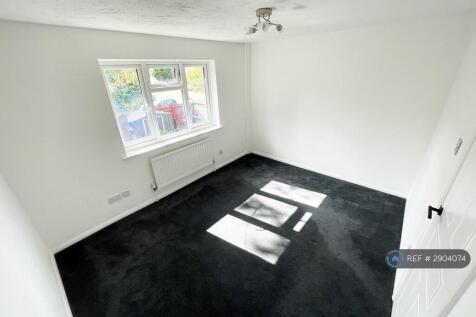 Pennington Way, London, SE12 photo 5