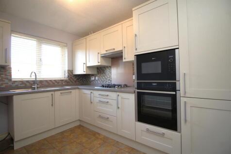 kitchen 2 .JPG