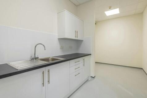 Unit 3 Quadrillion Ind Est Swindon44.jpg