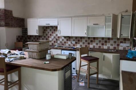 Vine Cottage, Vale Croft Woods, Shoe Lane, Farnborough, Hampshire, GU11 2HE