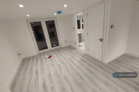 Bedroom Loft (a)