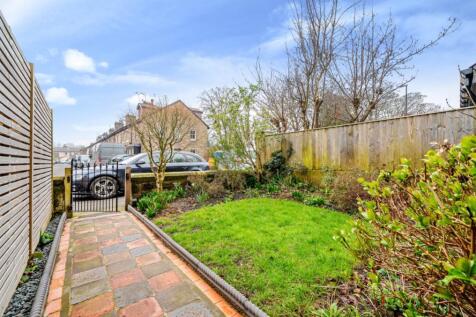 EweMove Harrogate Front Garden