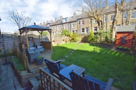 7a770bbf-Garden 2...