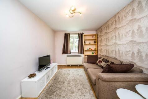 Foxglove Way, Wallington photo 4