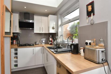 Kitchen/Breakfast Area
