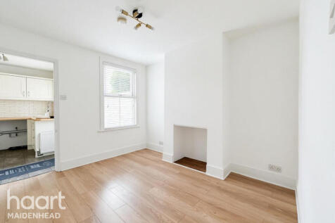 Alma Road, WINDSOR photo 3