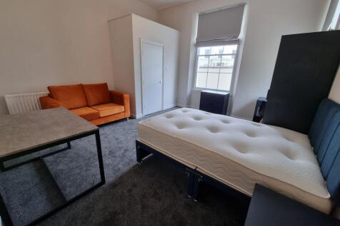 Flat 3, 4 Beauchamp Hill, Leamington Spa photo 5