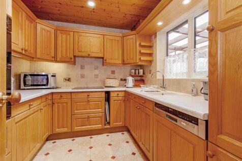 Fitted Kitchen