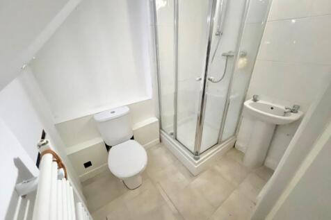 ensuite.jpg