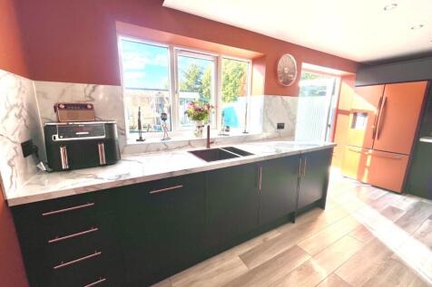 Open Plan Kitchen/Dining Room