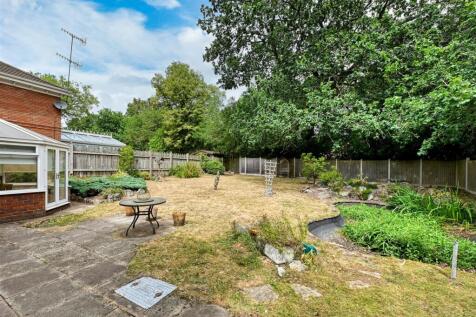 23 Greenhill Gardens-02.jpg
