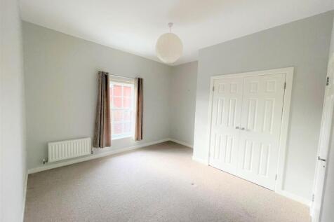 St. Benets Way, Tenterden, Kent, TN30 photo 4