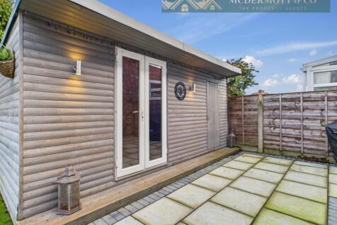 Summer House and Storage