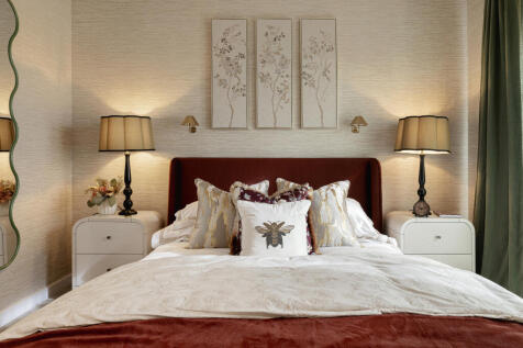 The willow + master bed